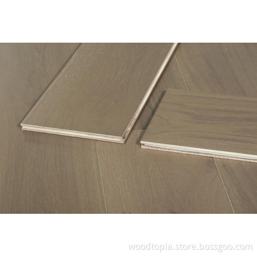Light brown three-story solid wood flooring